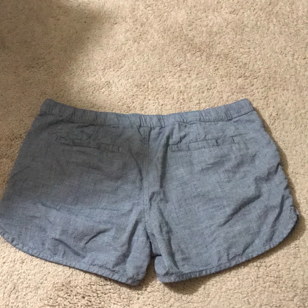 Shorts - Picture 2 of 4
